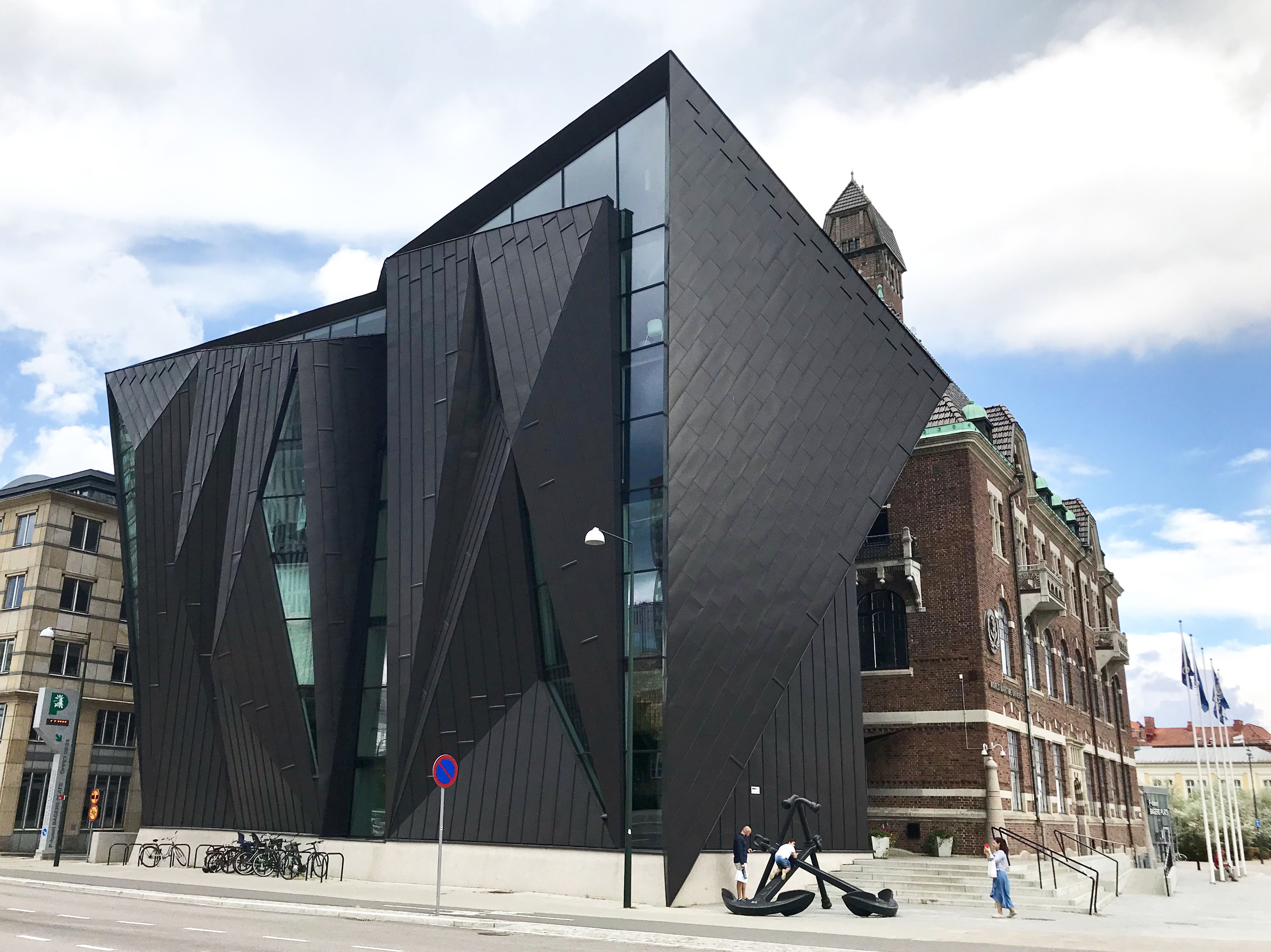 World Maritime University - ArquiTravel - Kim Utzon - Malmö - Suecia