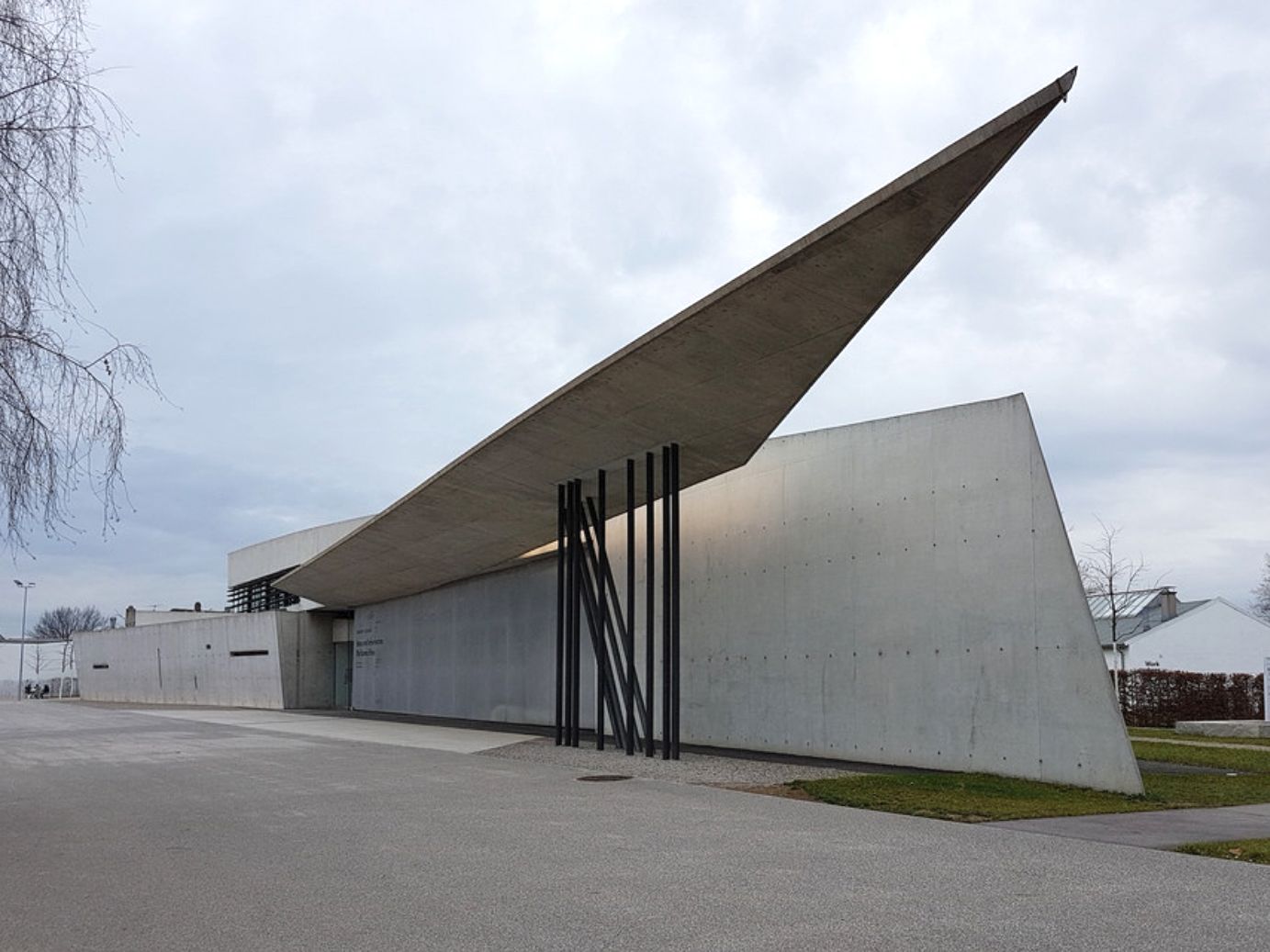 Estación de bomberos VitraCampus - ArquiTravel - Zaha Hadid - Weil am Rhein - Alemania