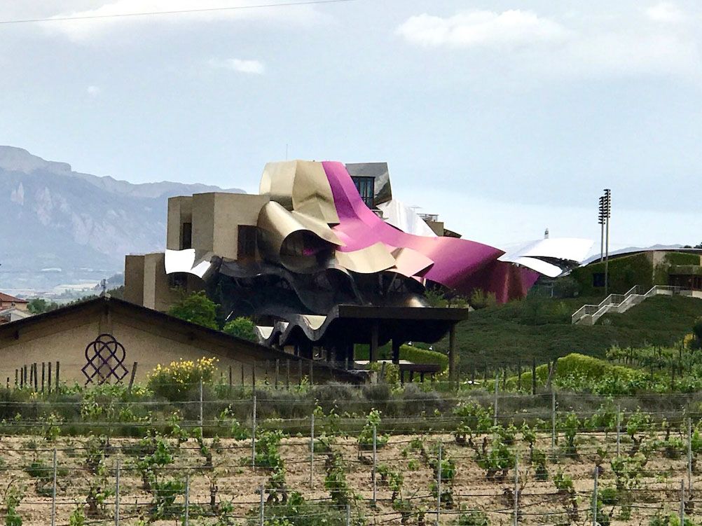 Hotel Marqués de Riscal - ArquiTravel - Frank Gehry - Elciego - España